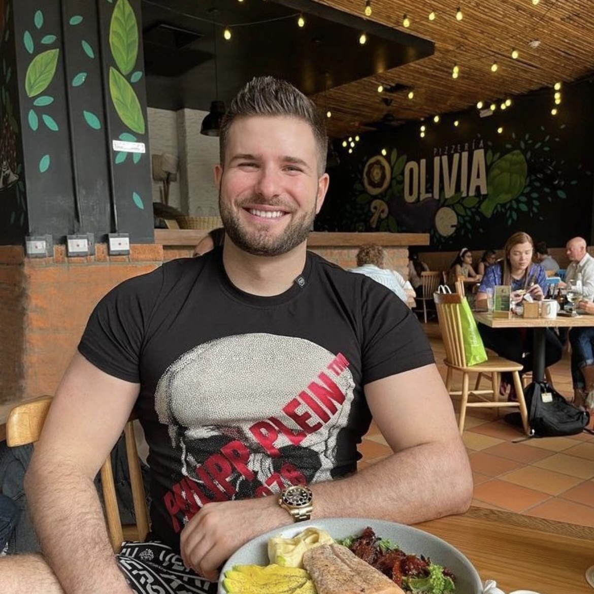 绿茶加速器用户james，很满意绿茶加速器